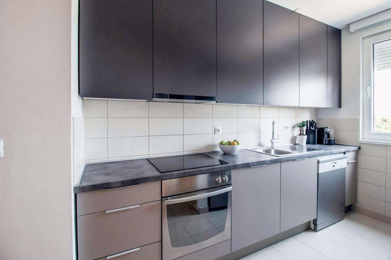 Apartment Montesa Zadar With Free Parking And Balcony Luaran gambar