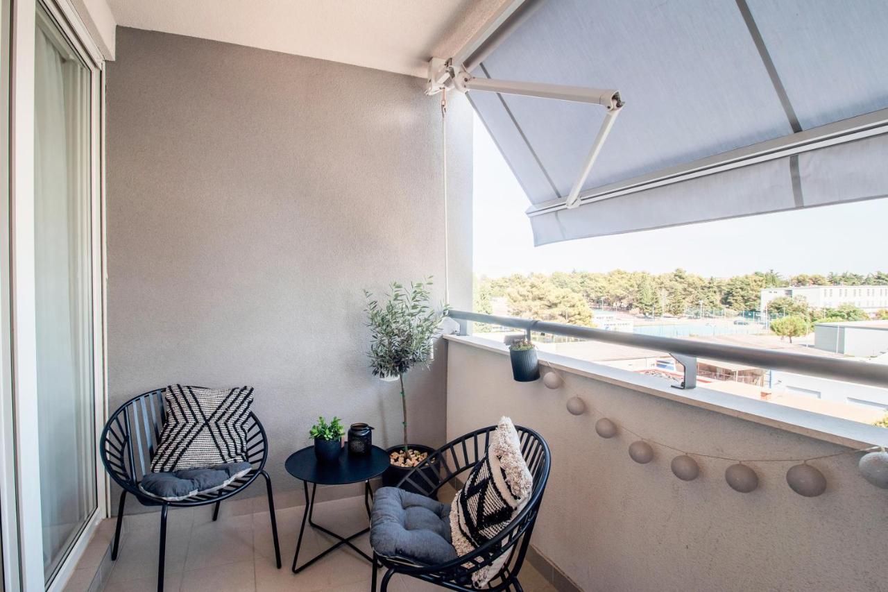Apartment Montesa Zadar With Free Parking And Balcony Luaran gambar