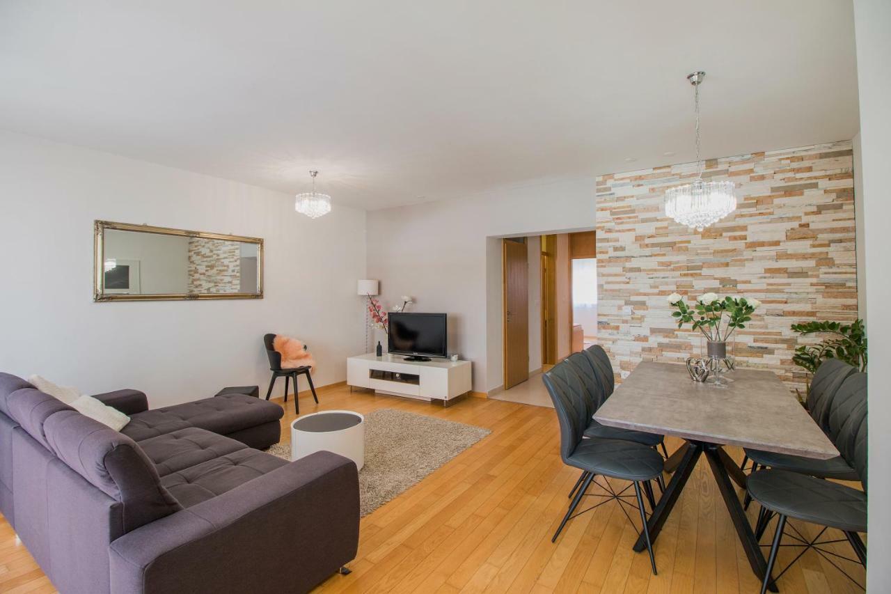 Apartment Montesa Zadar With Free Parking And Balcony Luaran gambar