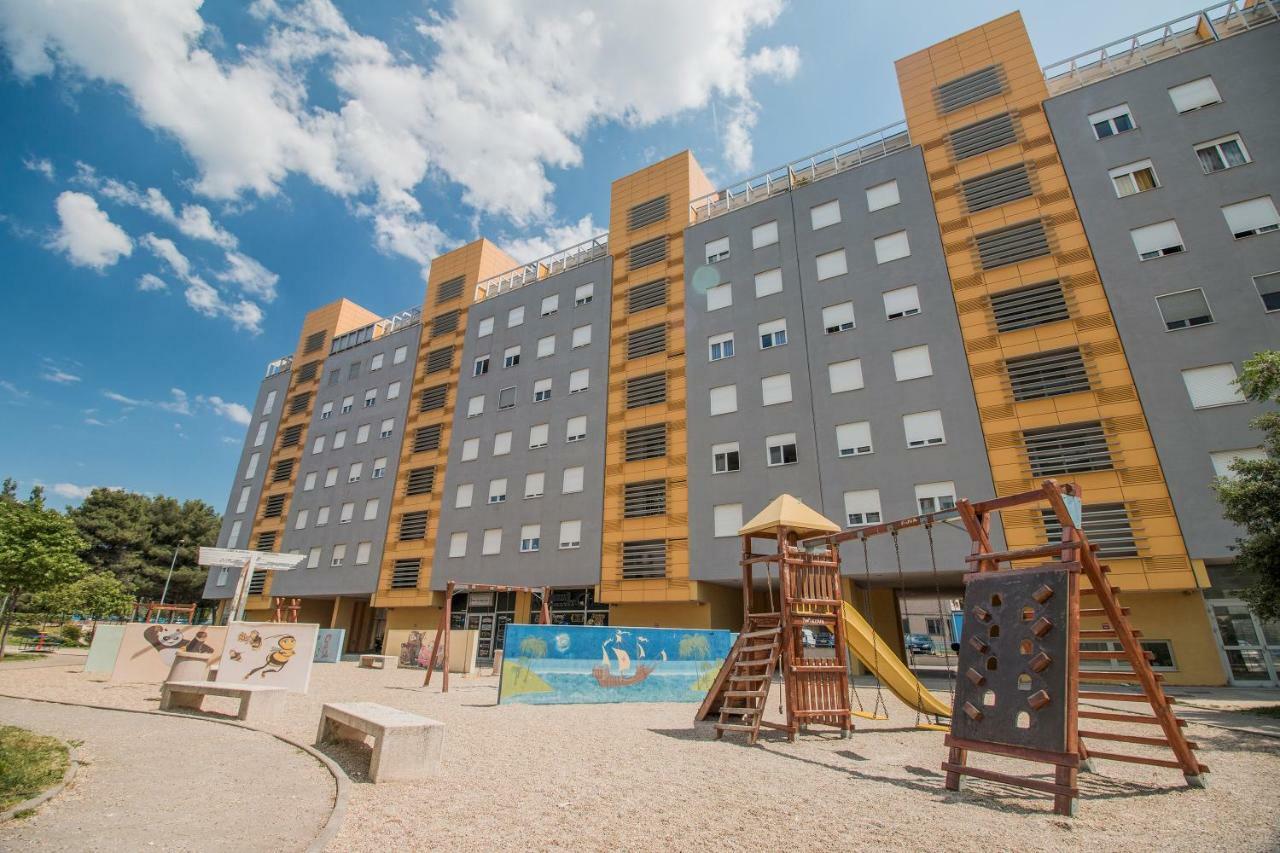 Apartment Montesa Zadar With Free Parking And Balcony Luaran gambar